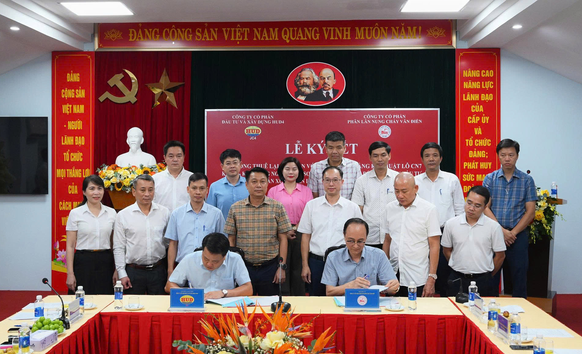 Công ty HUD4 - VADFCO Ký kết hợp đồng thuê lại đất tại Khu B - KCN Bỉm Sơn, tỉnh Thanh Hóa